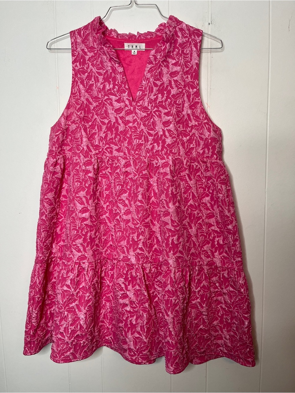 THML Pink Floral Tiered Mini Dress Sleeveless Size M Summer Colorful